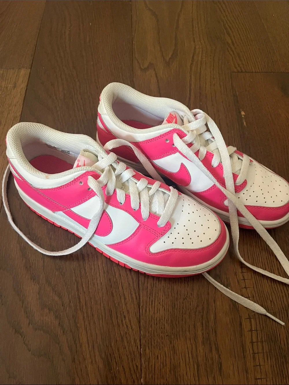 Nike Kids White & Hot Pink Low-Top Sneakers - Picture 3 of 6